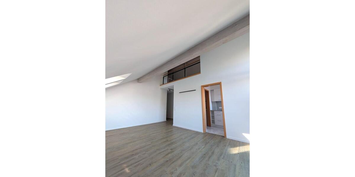 Dachgeschoßwohnung Durmersheim - 3 Zimmer, 63 m&sup2;, 1.150&euro; | Angebot:26423379