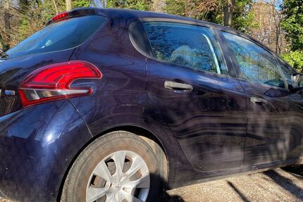 Peugeot 208 91.500 km 4.550 &euro; karlsruhe 76131