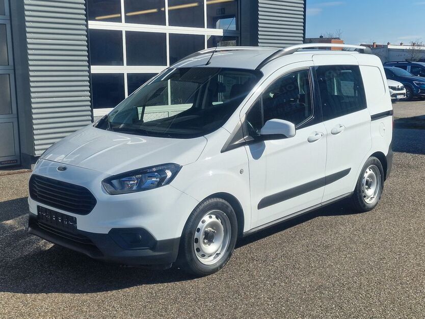 Ford Transit Courier 28.000 km 14.400 € Landau 76829