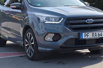 Ford Kuga 73.000 km 11.200 &euro; Königsbach-Stein 75203