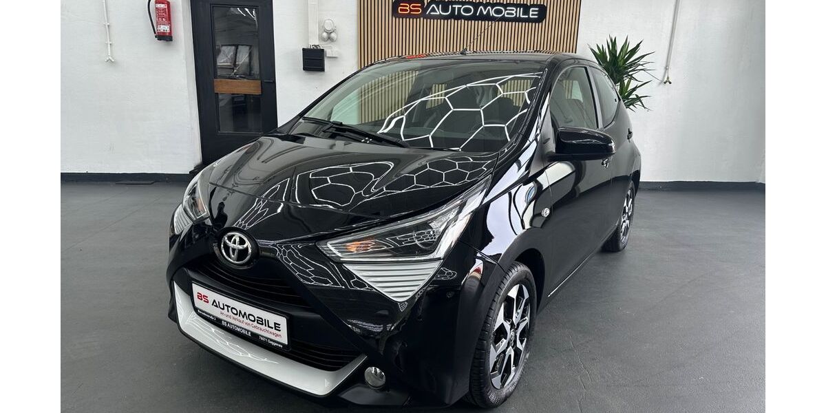 Toyota Aygo (X) 28.980 km 10.300 &euro; Gaggenau 76571