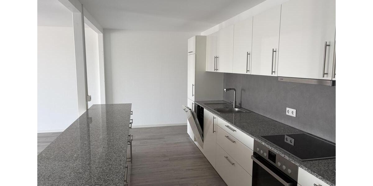 Etagenwohnung Germersheim - 4 Zimmer, 174 m&sup2;, 1.400&euro; | Angebot:25883454