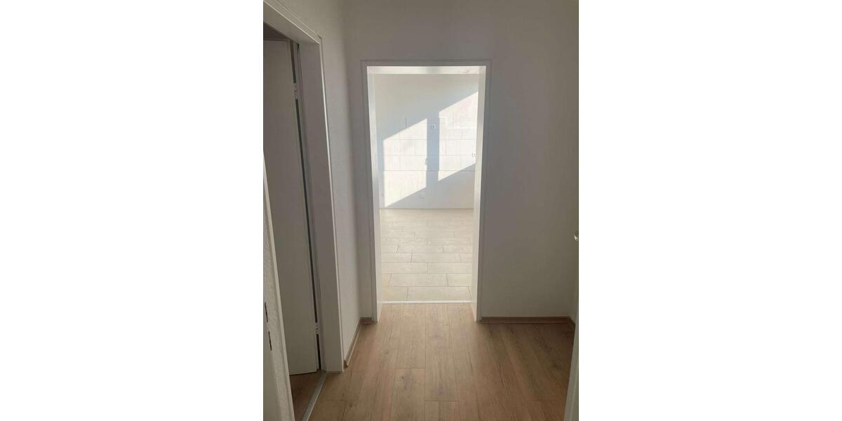 Etagenwohnung Karlsruhe Wettersbach - 4 Zimmer, 126 m&sup2;, 1.040&euro; | Angebot:25783076