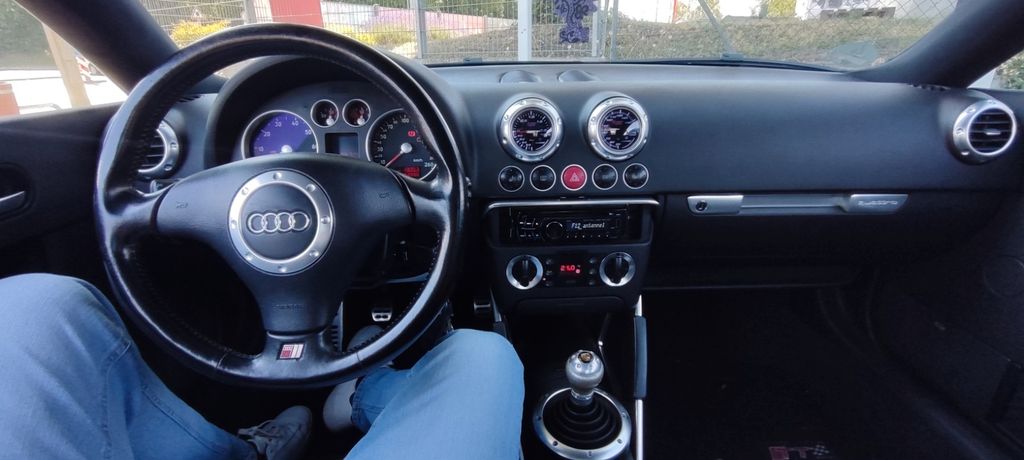 Audi TT 153.000 km 12.499 &euro; Engelsbrand 75331