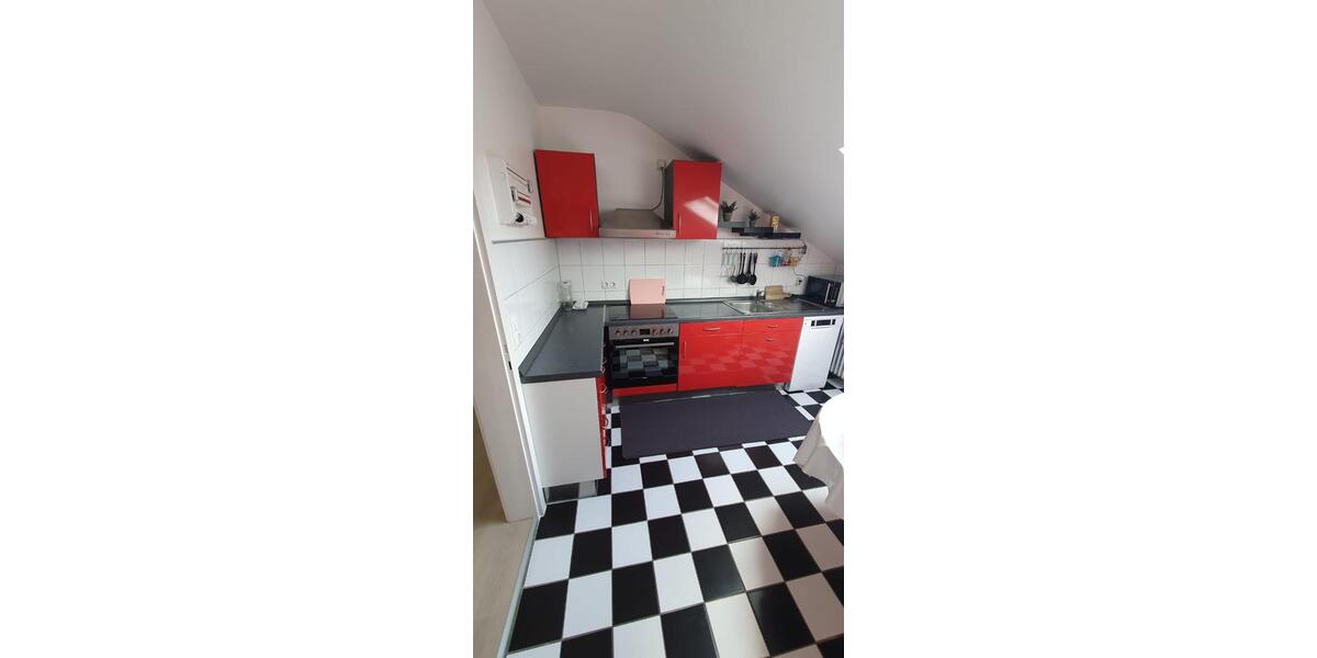 Dachgeschoßwohnung Oberderdingen - 2.5 Zimmer, 62 m&sup2;, 163.000&euro; | Angebot:26972592