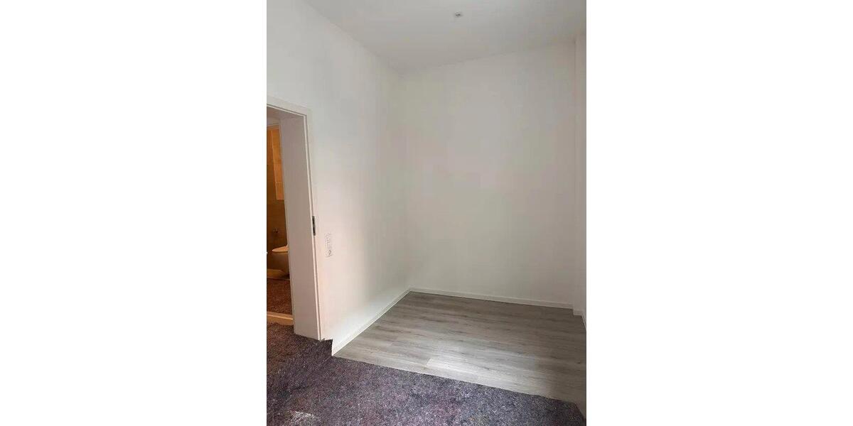 Erdgeschoßwohnung Pforzheim Nordstadt - 3 Zimmer, 79 m&sup2;, 1.050&euro; | Angebot:26593075