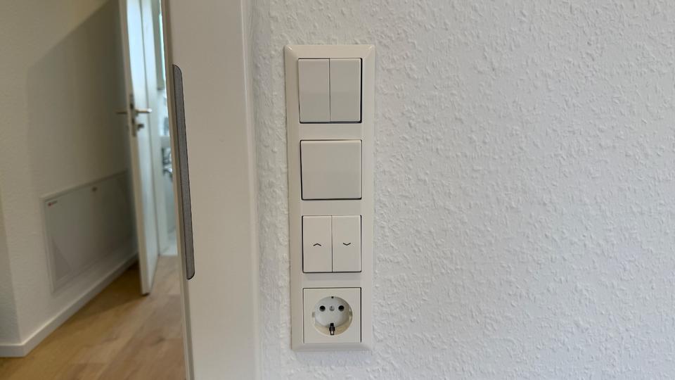 Dachgeschoßwohnung Karlsruhe Knielingen - 4 Zimmer, 99 m&sup2;, 1.390&euro; | Angebot:26133475