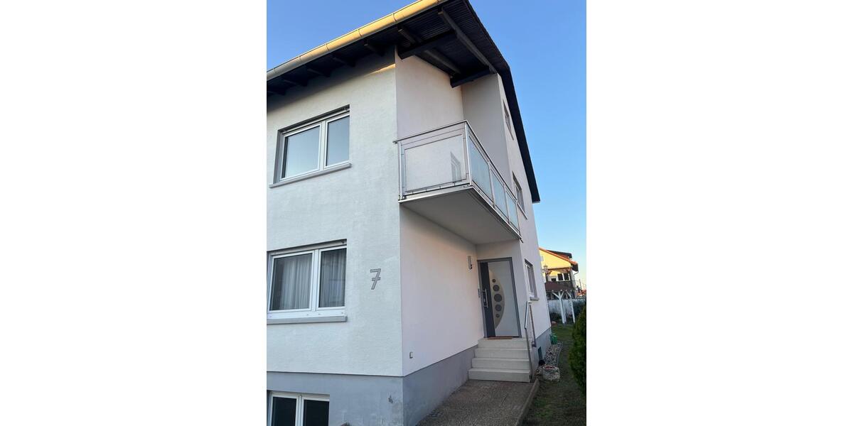 Etagenwohnung Linkenheim-Hochstetten Hochstetten - 3.5 Zimmer, 88 m&sup2;, 1.125&euro; | Angebot:25169909