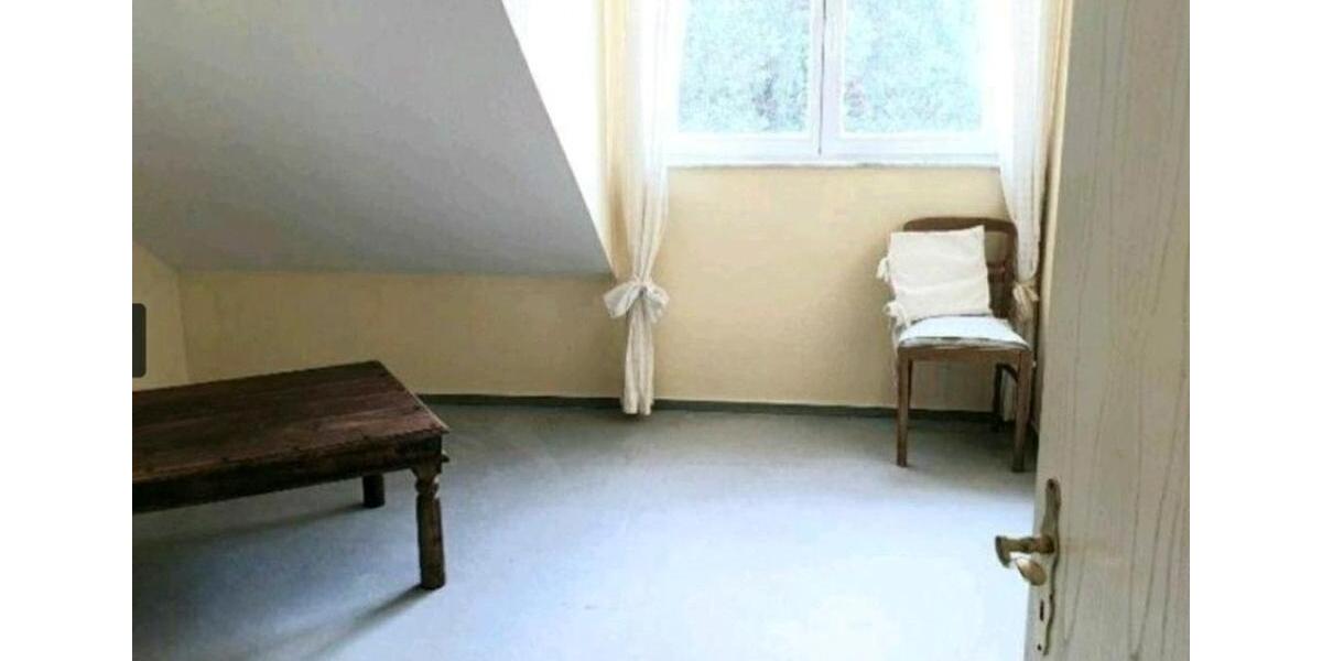 Etagenwohnung Pforzheim Nordstadt - 1 Zimmer, 20 m&sup2;, 300&euro; | Angebot:19237501