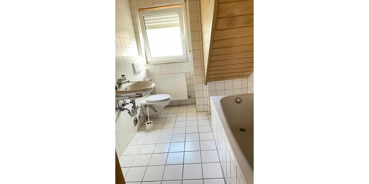 ## Über den Dächern von Gochsheim ## - Etagenwohnung Kraichtal Gochsheim | Angebot:26749041