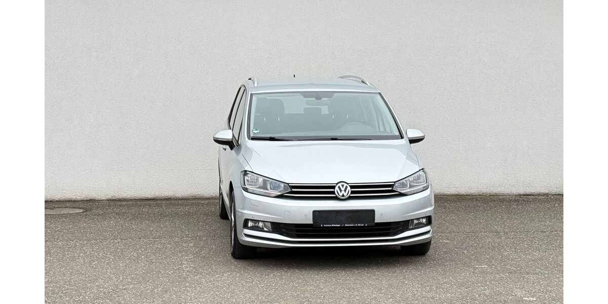 VW Touran 250.000 km 9.499 &euro; Kandel 76870