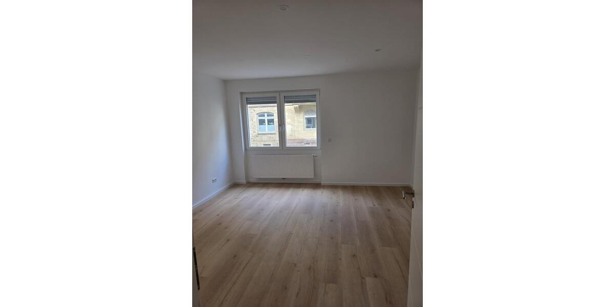 Erdgeschoßwohnung Karlsruhe Südstadt - 3 Zimmer, 94 m&sup2;, 1.750&euro; | Angebot:26322267