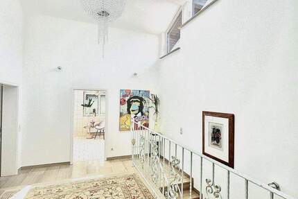 Bestlage Geigersberg: Lichtdurchflutetes Haus mit großzügigem Garten in ruhiger Top-Lage. 6 zimmer