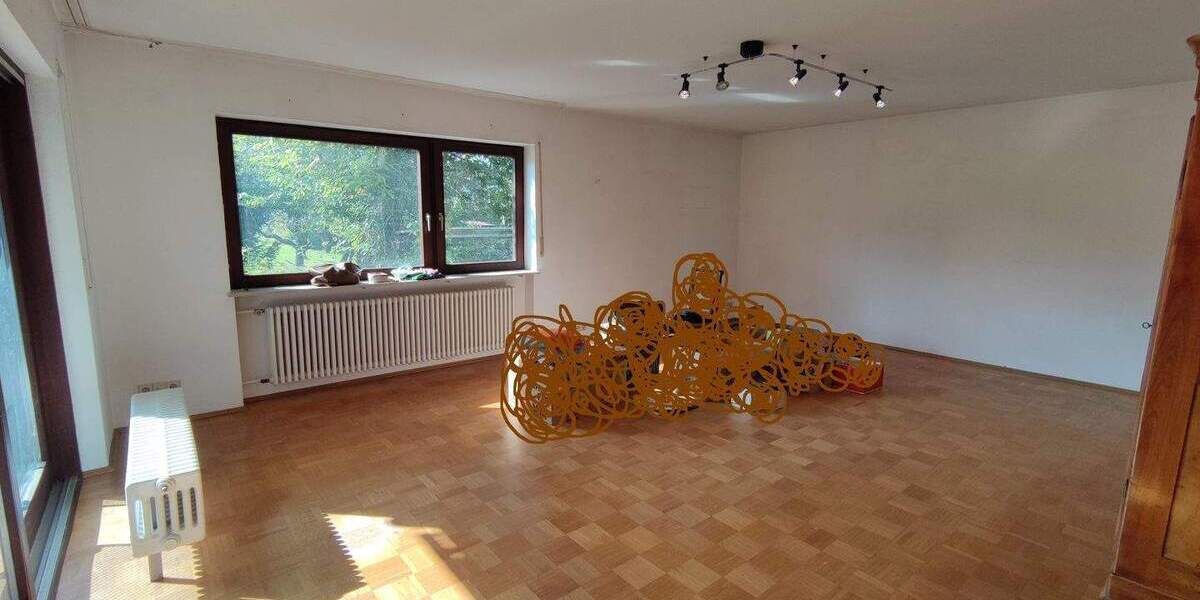 RESERVIERT ! EFH in absoluter Spitzenlage - direkt an Wiesen und Feldern 6 zimmer