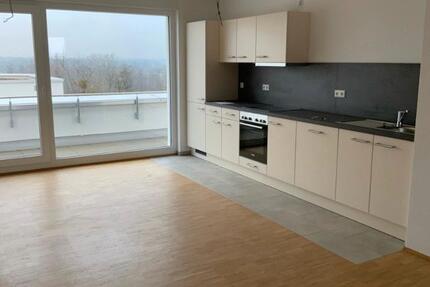 Schöne 2 Zimmer Penthouse Wohnung mit Blick ins Grüne 2 zimmer