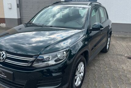 VW Tiguan 205.900 km 6.290 &euro; Karlsdorf 76689