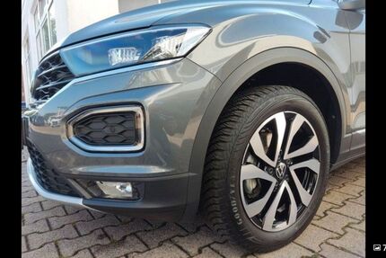 VW T-Roc 27.500 km 21.700 € ETTLINGEN 76275