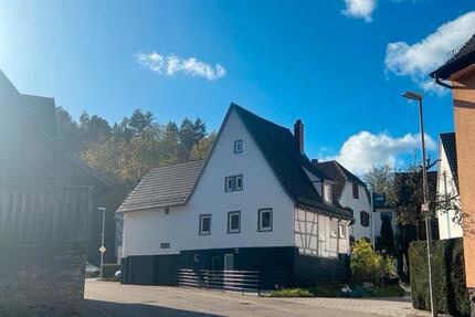 Haus Kämpfelbach - 4 Zimmer, 131 m&sup2;, 280.000&euro; | Angebot:27158347