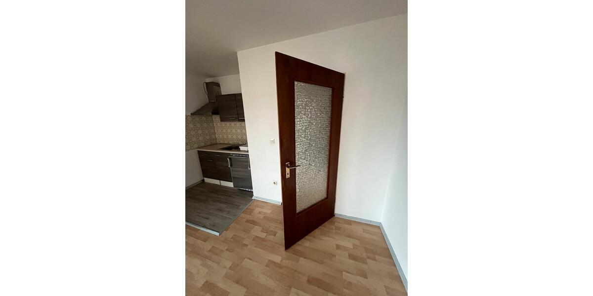 Etagenwohnung Pforzheim Nordstadt - 1 Zimmer, 32 m&sup2;, 450&euro; | Angebot:26420526