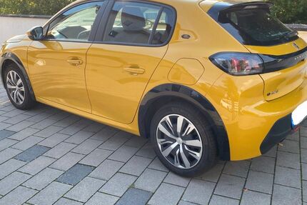 Peugeot 208 57.689 km 16.500 € Germersheim 76726