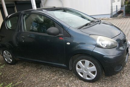 Toyota Aygo (X) 297.000 km 1.180 &euro; Philippsburg 76661