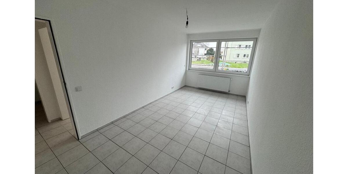 Erdgeschoßwohnung Philippsburg - 4 Zimmer, 92 m&sup2;, 1.100&euro; | Angebot:25306774