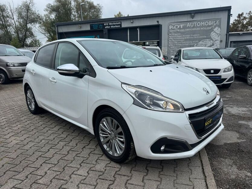 Peugeot 208 80.000 km 6.499 € Baden-Württemberg - Wendlingen am Neckar 73240