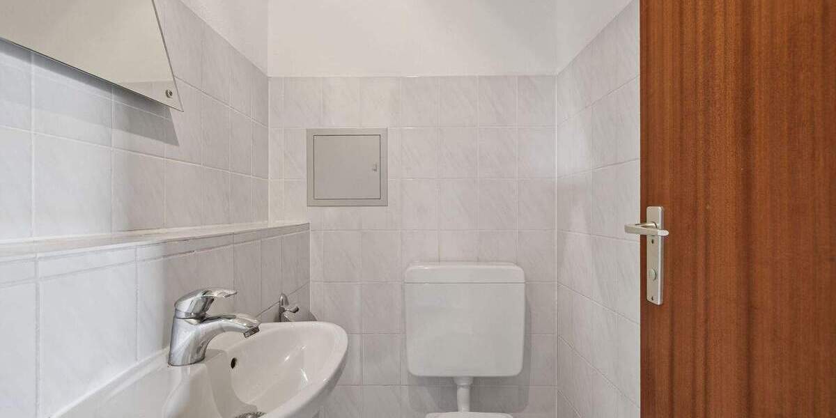 Etagenwohnung Karlsruhe Oststadt - 2 Zimmer, 75 m&sup2;, 299.000&euro; | Angebot:25680961