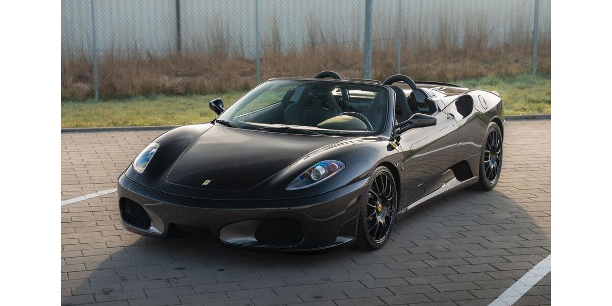 Ferrari F430 12.107 km 249.900 &euro; Oberderdingen 75038
