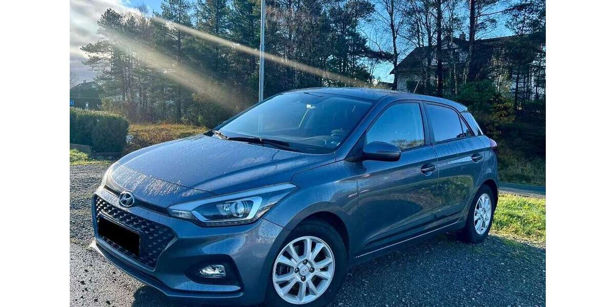 Hyundai i20 85.500 km 11.990 € Karlsruhe 76133