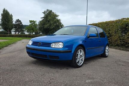 VW Golf 305.000 km 2.200 € Weingarten 76356