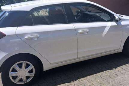 Hyundai i20 72.000 km 8.100 € Karlsbad 76307