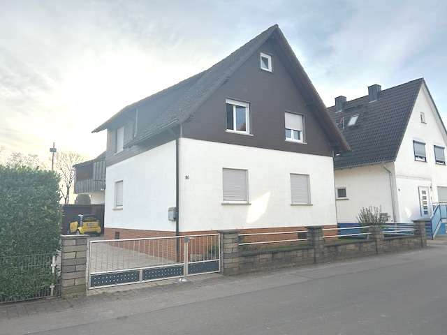 Haus zum Kaufen in Neuburg 419.000 € 180 m²
