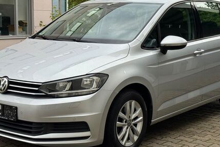 VW Touran 199.000 km 10.900 € Niefern-Öschelbronn 75223