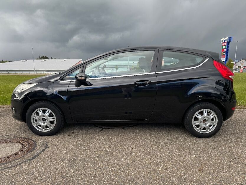 Ford Fiesta 220.000 km 1.800 € Straubenhardt 75334