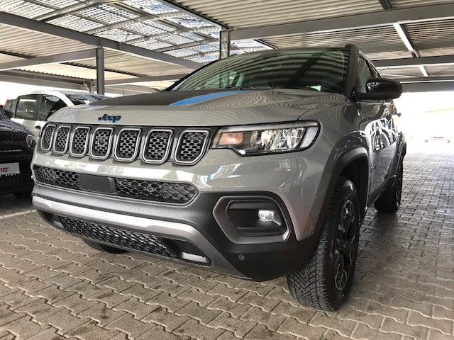 Jeep Compass 5 km 40.990 € Karlsruhe 76185