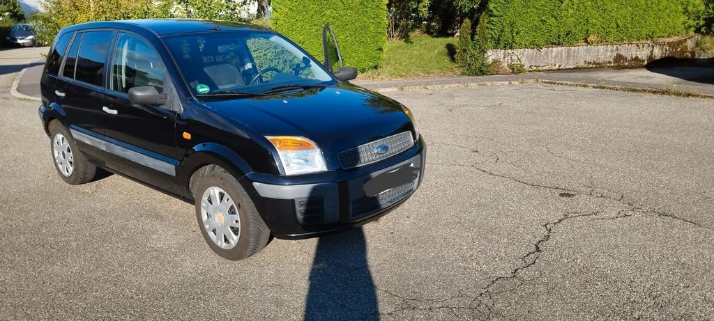 Ford Fusion 107.200 km 2.800 € Knittlingen 75438