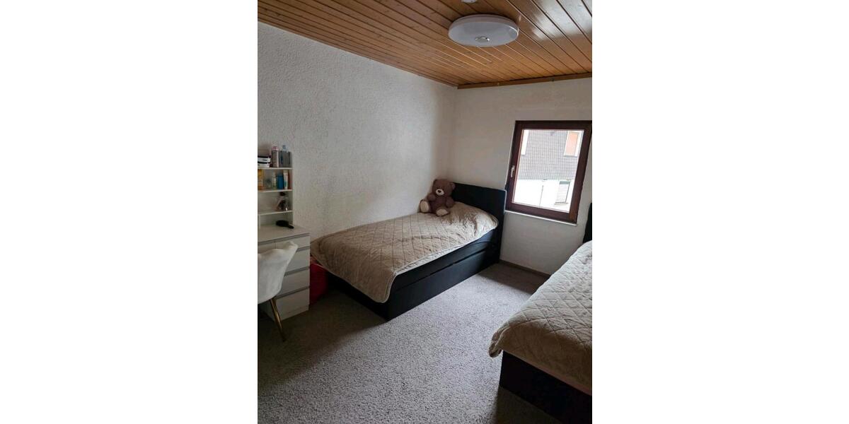 Mehrfamilienhaus, Wohnhaus Gernsbach - 14 Zimmer, 328 m&sup2;, 365.000&euro; | Angebot:26961269