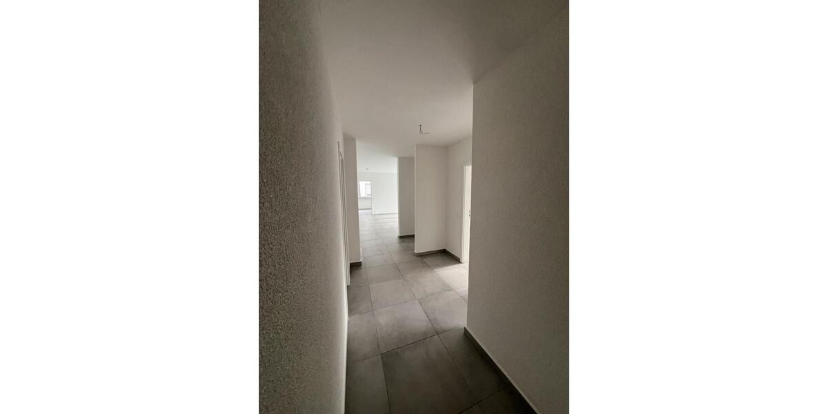 Etagenwohnung Bad Schönborn - 3 Zimmer, 88 m&sup2;, 1.350&euro; | Angebot:26426618