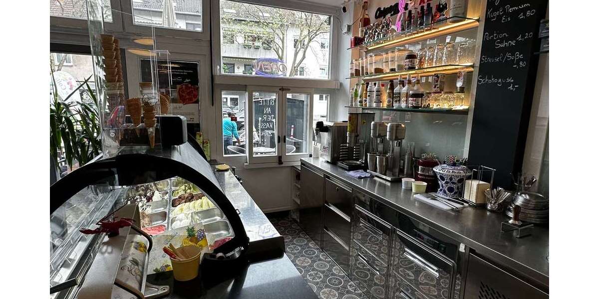Eiscafé mit großer Terrasse in guter Lage zimmer