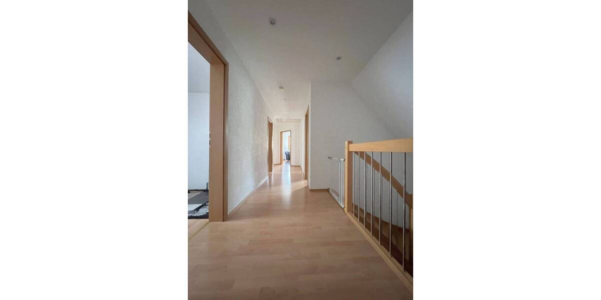 Einfamilienhaus Bruchsal Helmsheim - 7 Zimmer, 153 m&sup2;, 599.000&euro; | Angebot:25745787