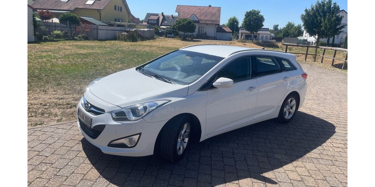 Hyundai i40 187.000 km 6.600 &euro; Hambrücken 76707
