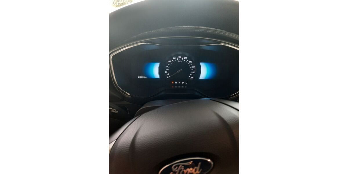 Ford Mondeo 24.500 km 22.700 &euro; Ispringen 75228