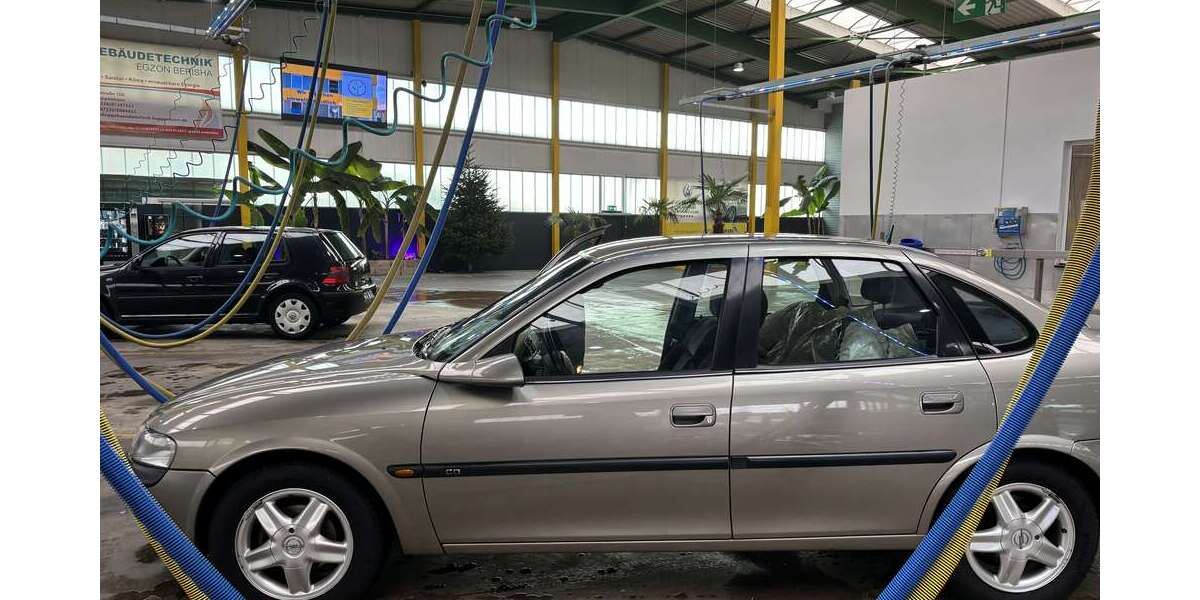 Opel Vectra 101.000 km 3.800 &euro; Gaggenau 76571