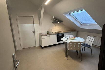 Wohnung Karlsruhe Oststadt - 3 Zimmer, 15 m&sup2;, 450&euro; | Angebot:26791677
