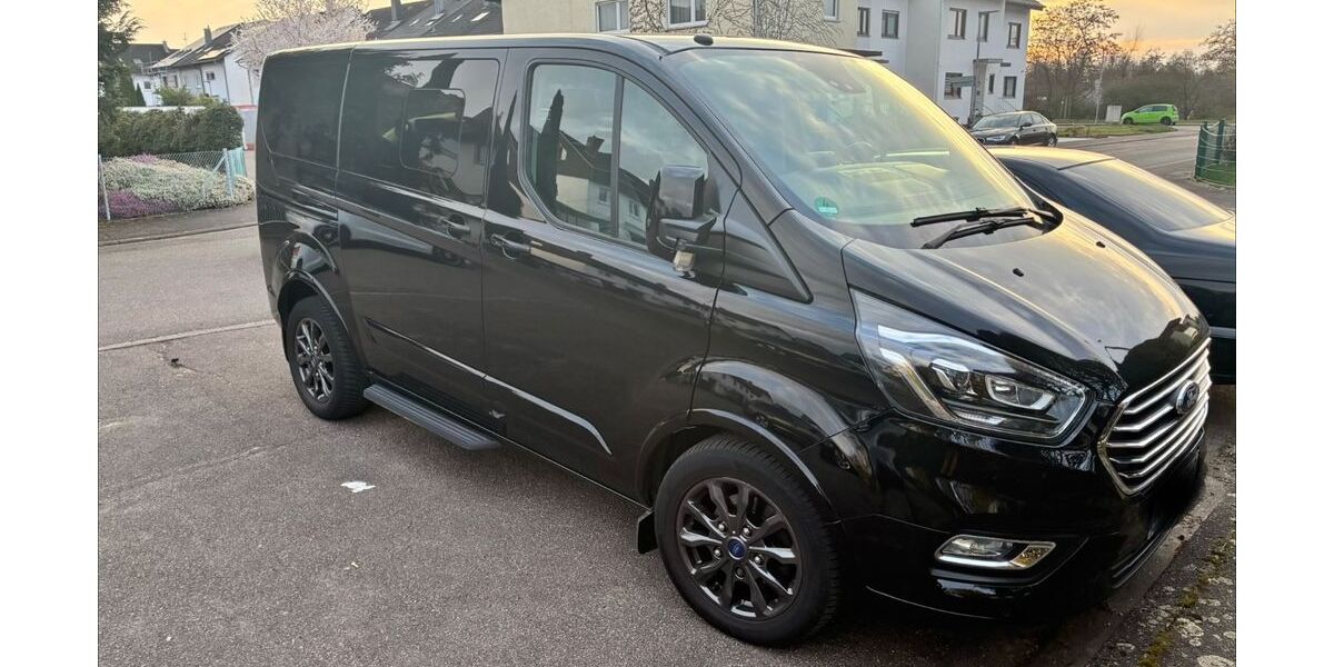Ford Tourneo Custom 80.000 km 29.900 &euro; Bietigheim 76467
