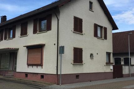 Haus Muggensturm - 7 Zimmer, 240 m&sup2;, 489.000&euro; | Angebot:26519951