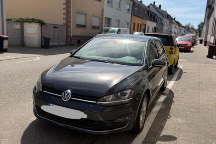 VW Golf 68.000 km 13.800 &euro; Karlsruhe 76227