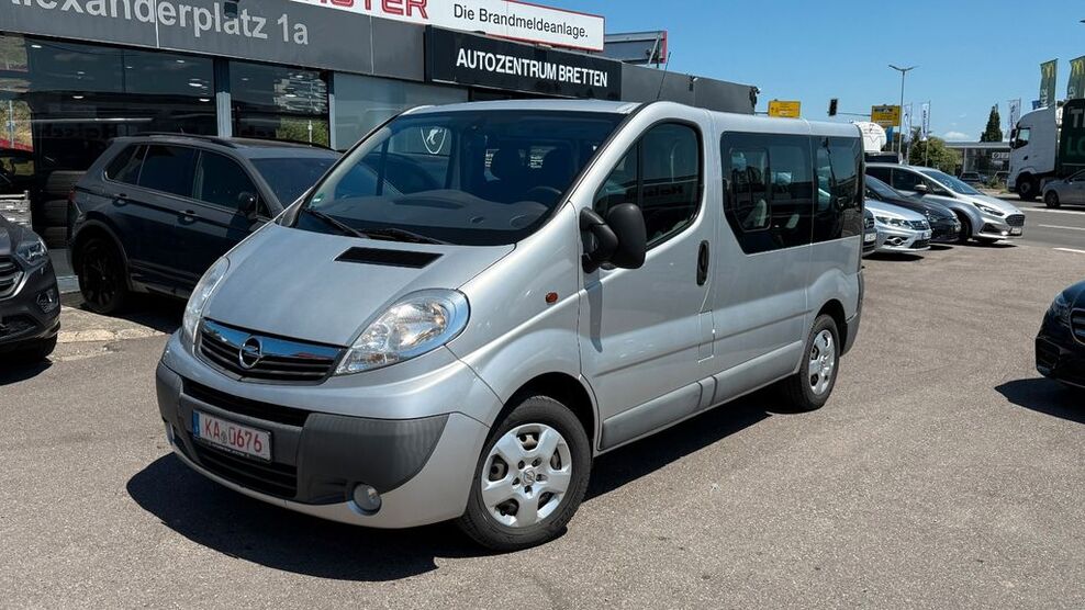 Opel Vivaro 37.780 km 16.890 € Bretten 75015