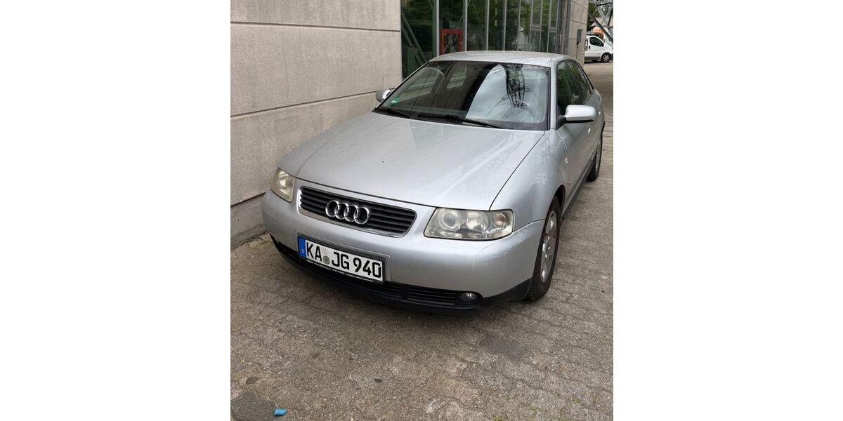 Audi A3 176.000 km 1.600 &euro; Karlsruhe 76135
